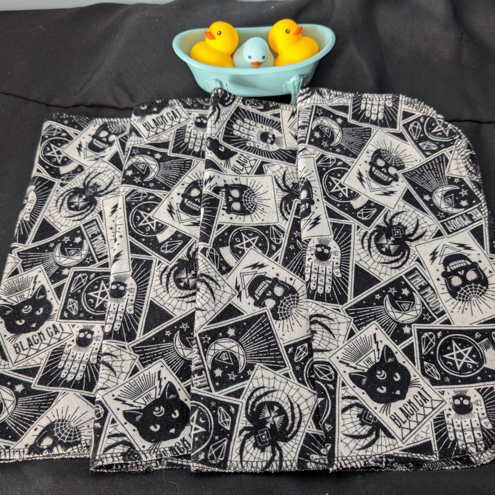 NWT Set Of 4 Hand Crafted 100% Cotton Black and White Tarot Card Wash Cloths